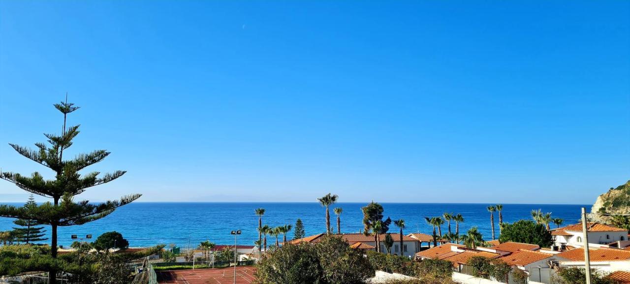 Ninfa sul Mare Apartments Capo Vaticano Exterior foto